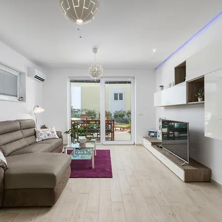 Apartment Lux Sandra Makarska